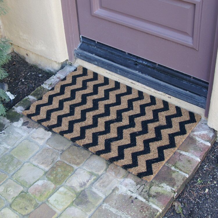 modern_lattice_action3_Large The Lattice Design Shines on This Modern & Durable Coir Coco Mat